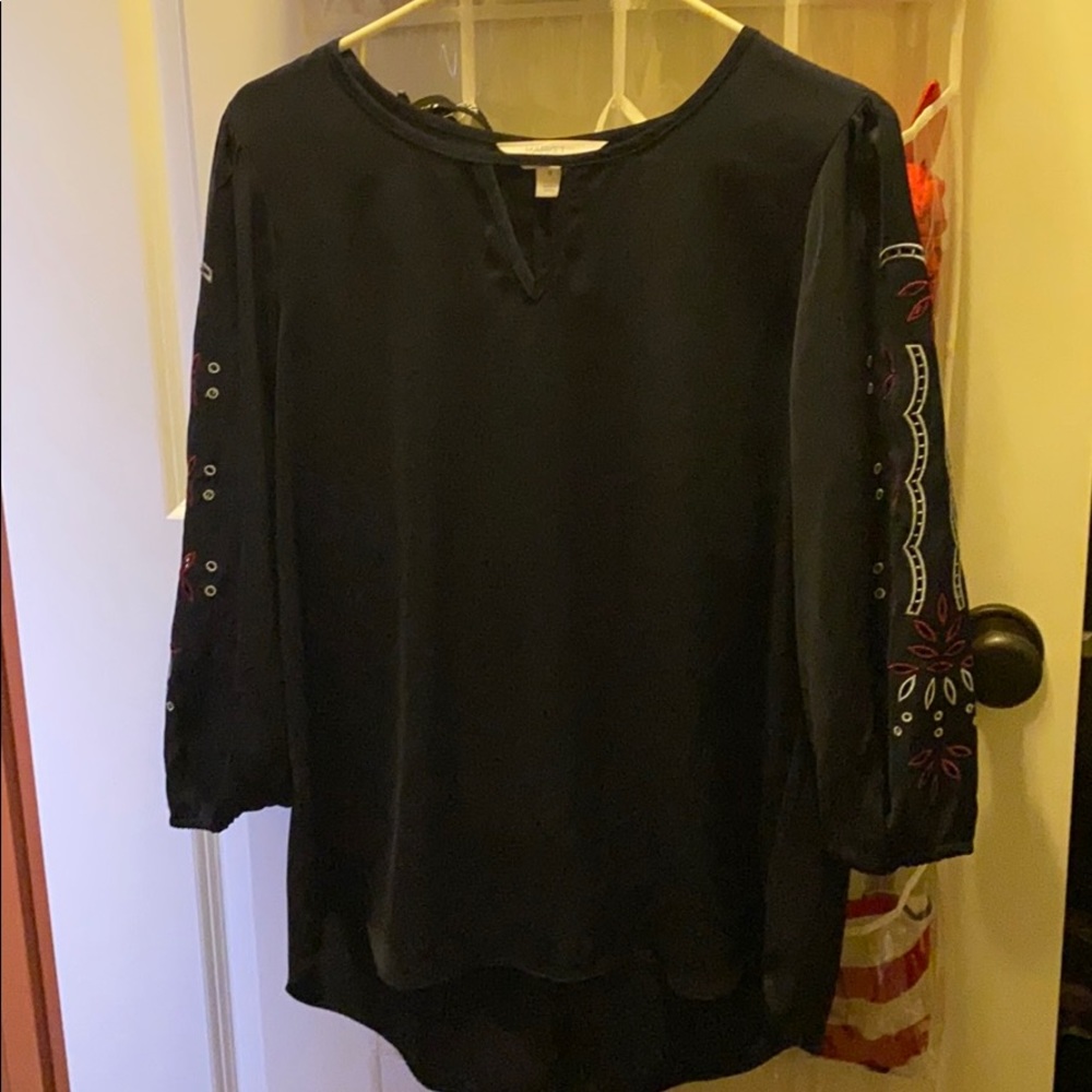 Market and spruce shirt medium